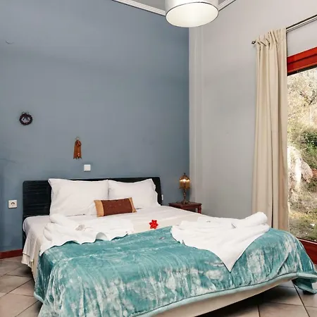 Loridis Villa